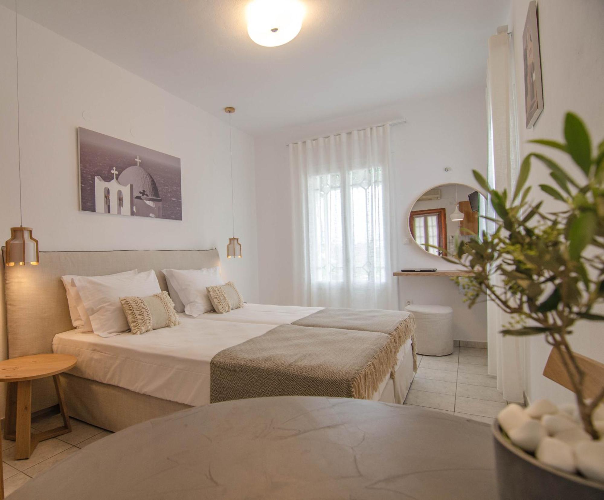 Nikoleta Studios Apartment *